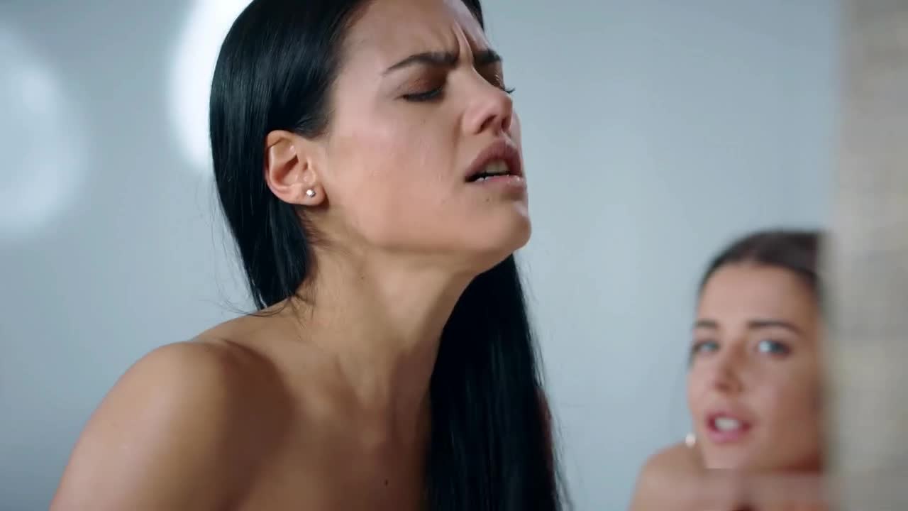 VIXEN-19-07-08-APOLONIA-LAPIEDRA-AND-SYBIL | 我被一对情侣诱惑了 | 撸撸吧-视频,色播,色站,色情女优,色片宝库,啪啪谜片